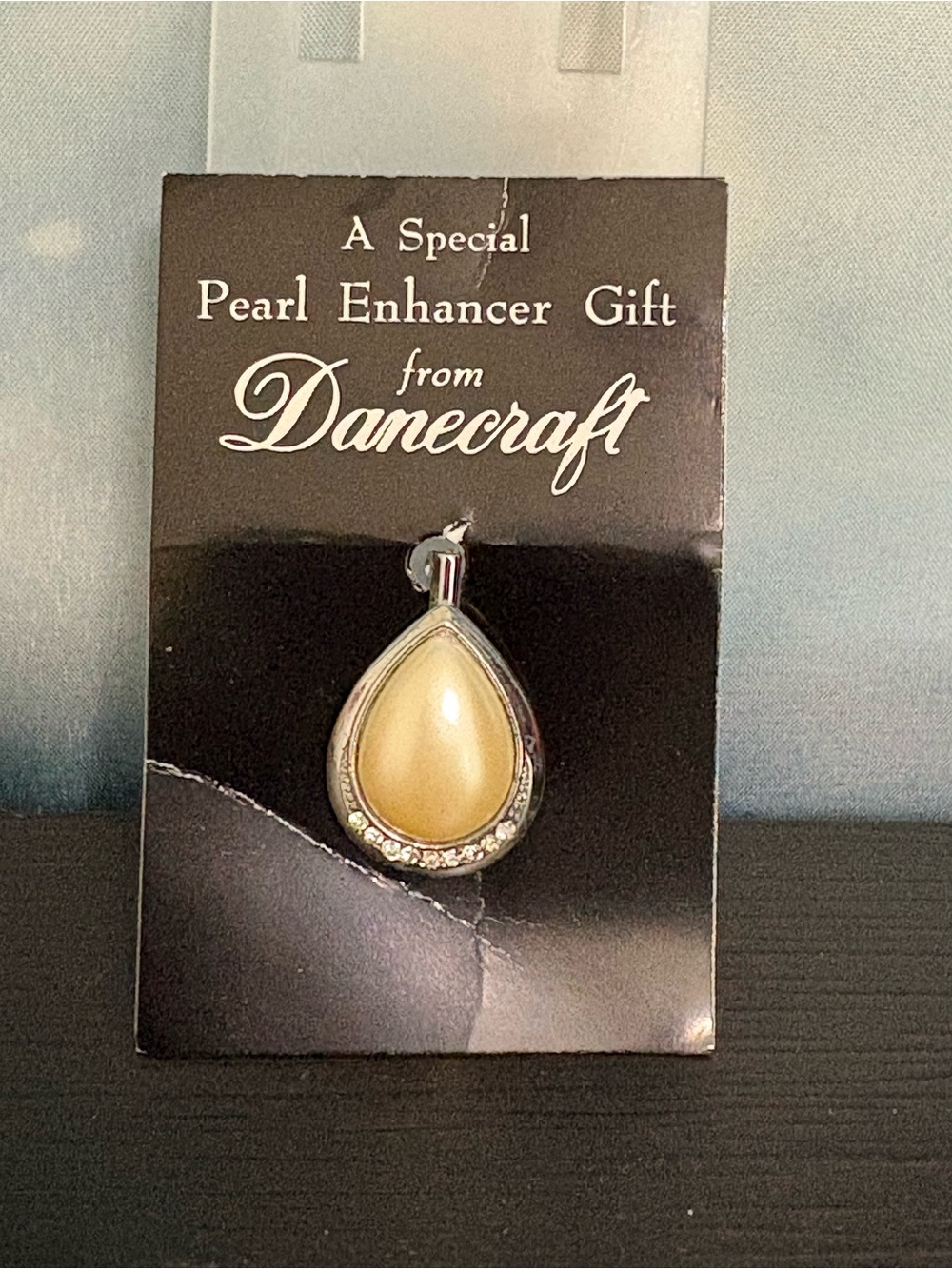 Danecraft pendant enhancer faux teardrop pearl with crystals. New.